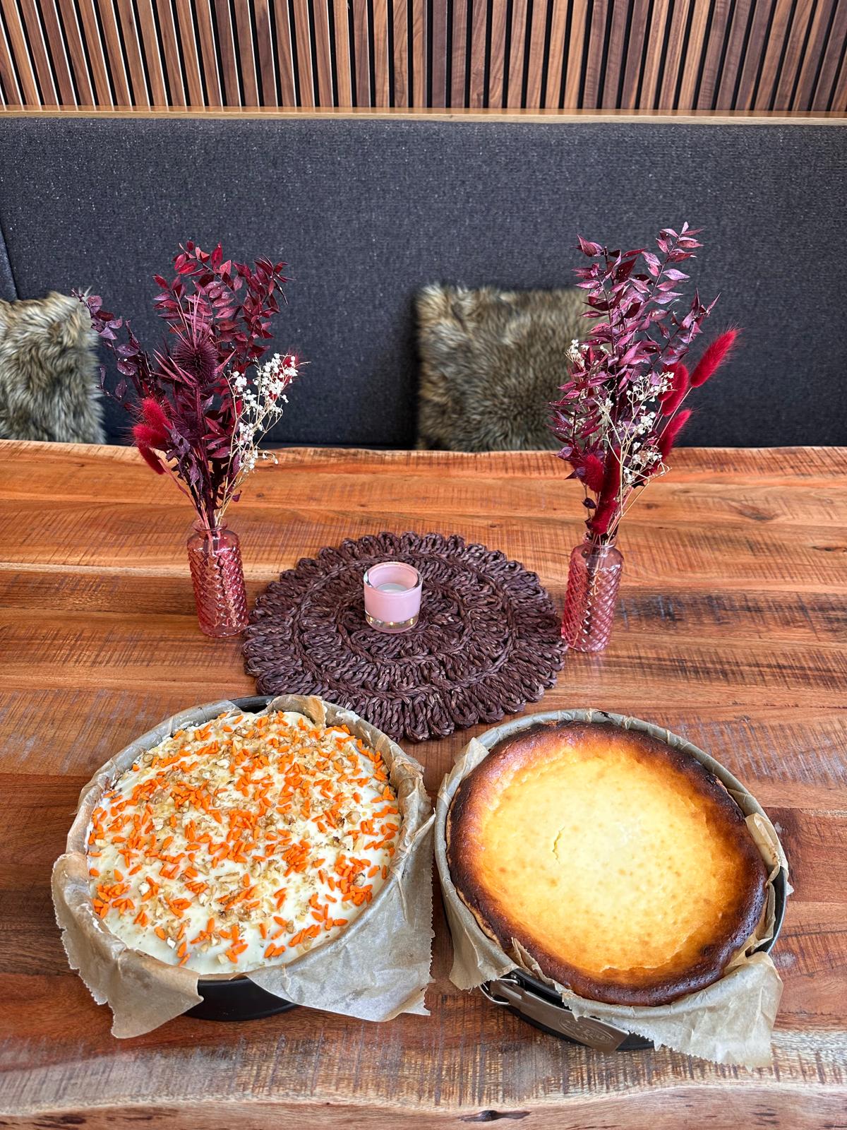 Cheesecake mit Karottenkuchen