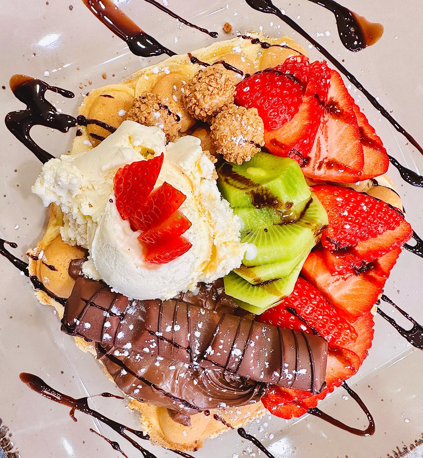 Waffel mit Früchten